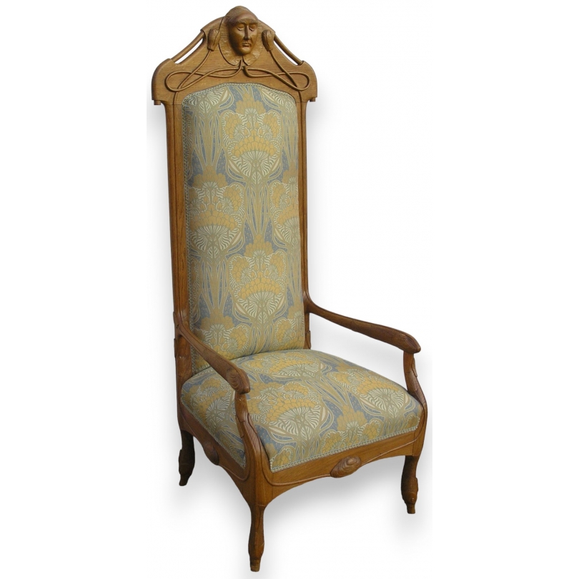 Carved armchair, c. 1900. From Moinat SA – Antiques and Decor