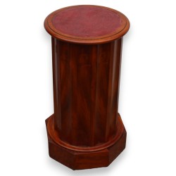 Chevet \"colonne\", 1 porte. Dessus cuir rouge.