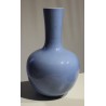 Vase en porcelaine bleue