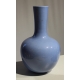 Vase en porcelaine bleue