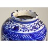 Vase iranien en céramique à décor bleu