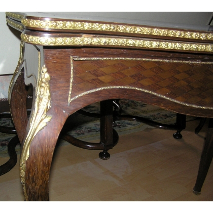  Table à jeux Napoléon III. sur  Moinat SA  - Antiquités décoration