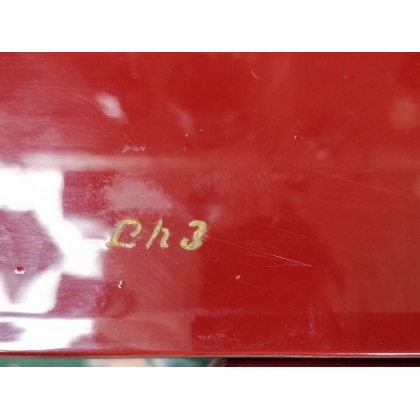 Table basse en laque rouge sur  Moinat SA  - Antiquités décoration