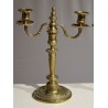 Paire de bougeoirs en bronze avec armoiries