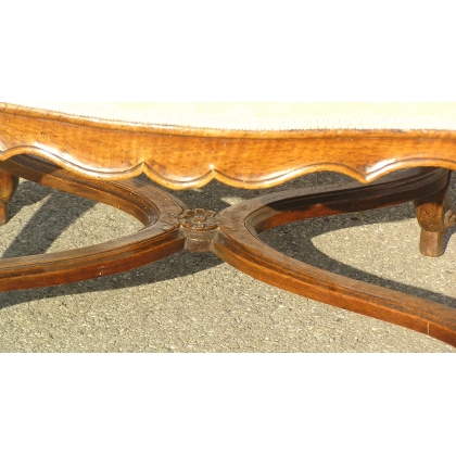 Pair of Louis XV chairs. From  Moinat SA  - Antiques and home décor