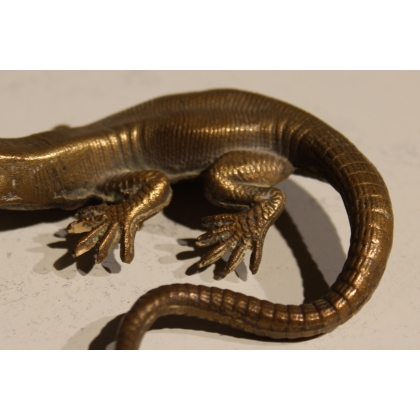 Lézard queue courbe en bronze