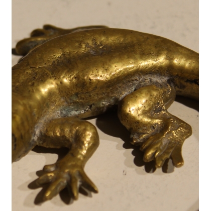 Lézard queue courbe en bronze