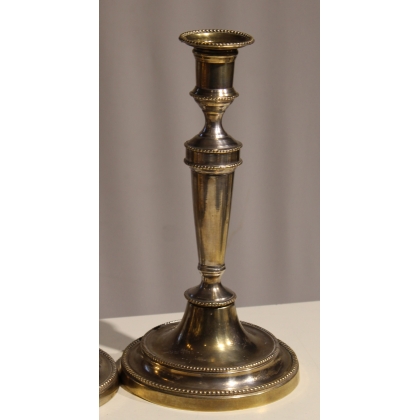 Paire de bougeoirs Restauration en laiton