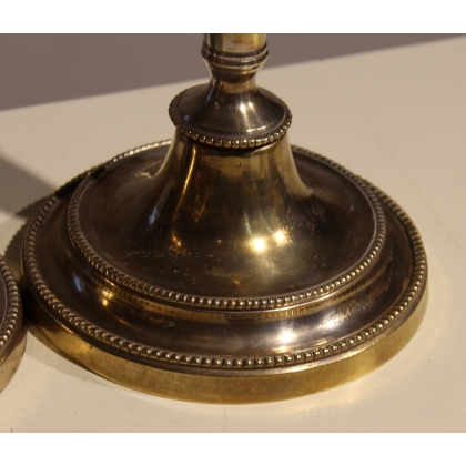 Paire de bougeoirs Restauration en laiton