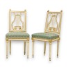 Paire de chaises Louis XVI dossier lyre
