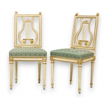 Paire de chaises Louis XVI dossier lyre