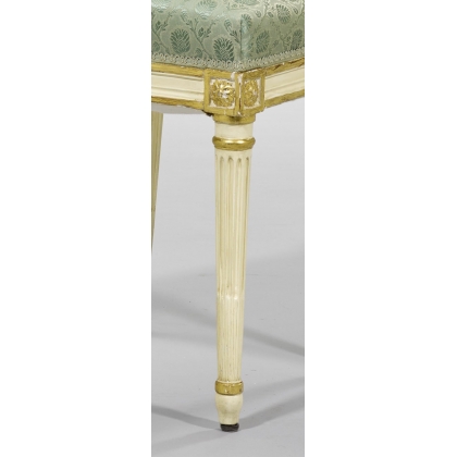 Paire de chaises Louis XVI dossier lyre