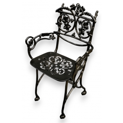 Fauteuil \"Lierre\" en fonte coloris vieux bronze