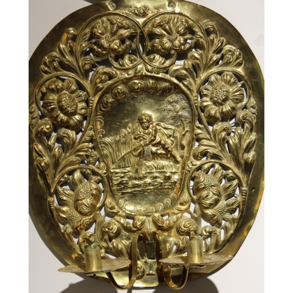 A pair of brass wall lights by HELLSTRÖM NYKÖPING
