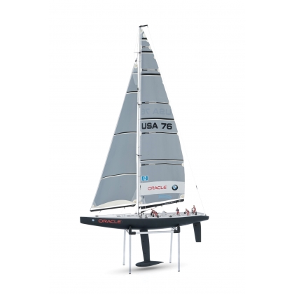 Modèle réduit du Voilier Oracle BMW Racing