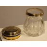 Boite en cristal gravé et couvercle vermeil