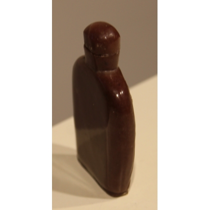 Purple hardstone snuff bottle