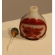 Snuff bottle en verre de canton rouge et blanc