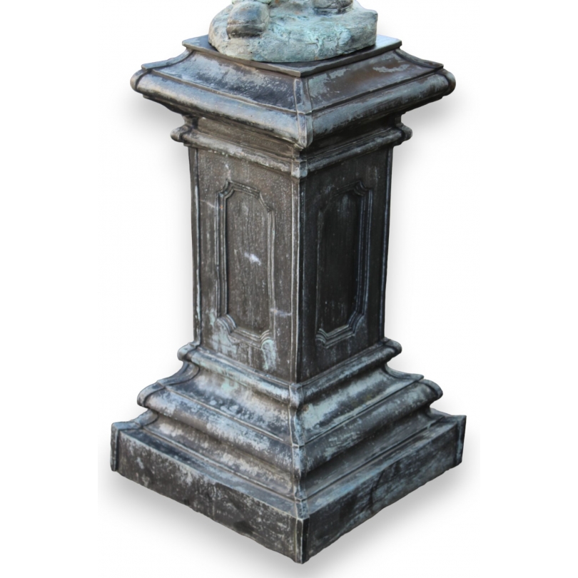 Square bronze plinth