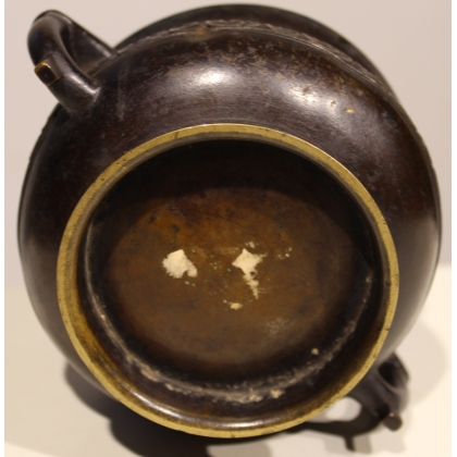 Vase chinois en bronze rond avec anses