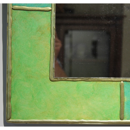 Miroir carré à cadre peint vert et or signé EKAW