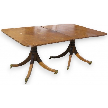  Table de Salle à manger. sur  Moinat SA  - Antiquités décoration