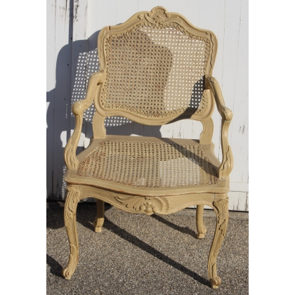 Paire de fauteuils Louis XV cannés et laqués