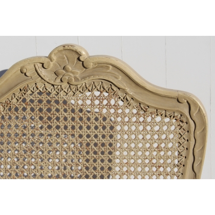 Paire de fauteuils Louis XV cannés et laqués