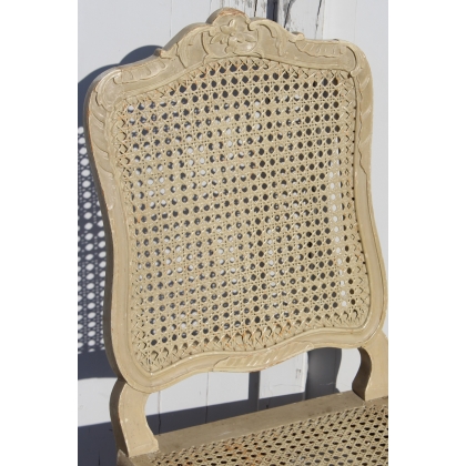 Chaise Louis XV cannée et laquée