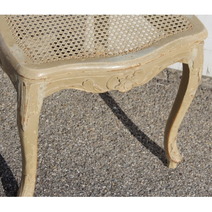 Chaise Louis XV cannée et laquée