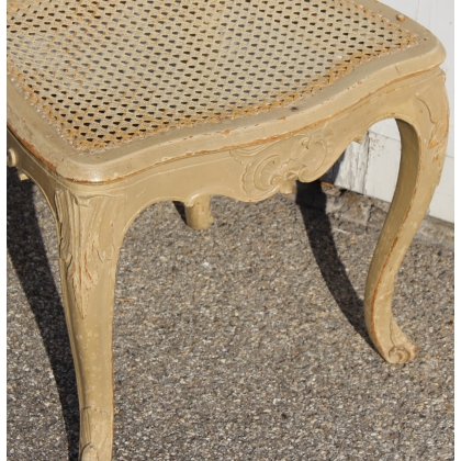 Chaise Louis XV cannée et laquée