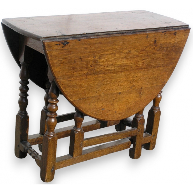 Table pliable à 2 rabats.
