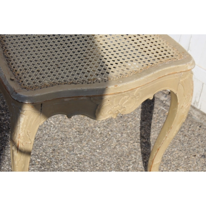 Chaise Louis XV cannée et laquée