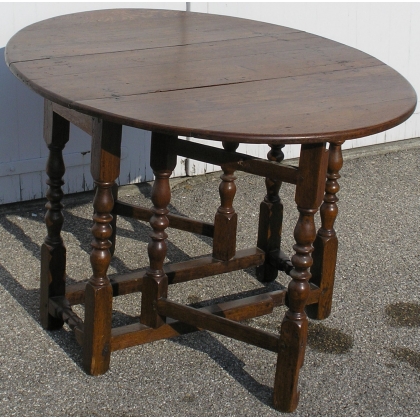  Table pliable à 2 rabats. sur  Moinat SA  - Antiquités décoration