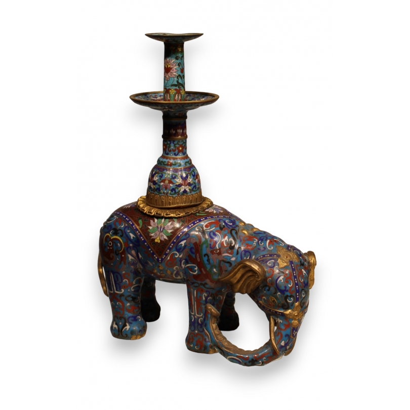 Bougeoir "Eléphant" en bronze cloisonné