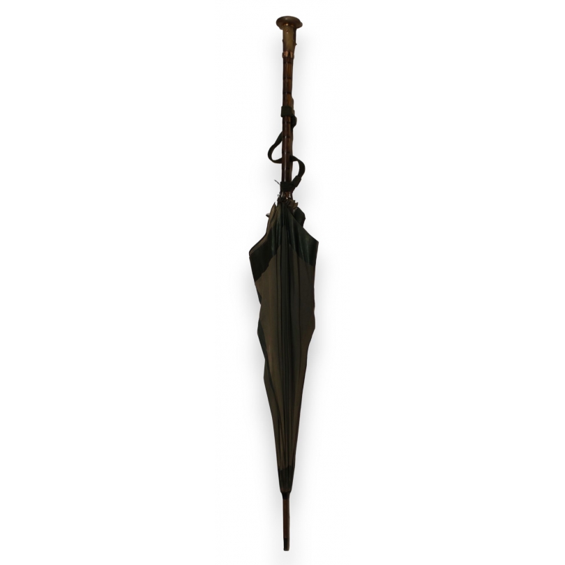 Green silk parasol with a bamboo and horn handle