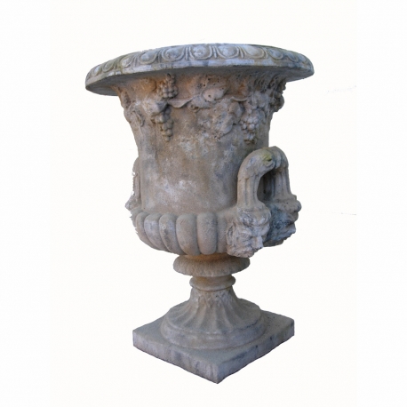 Medici vase decorated with vine leaves