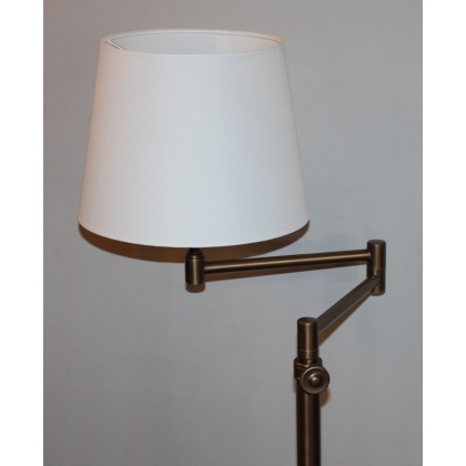 Lampadaire modèle "Madrid" en laiton patiné