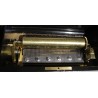 Cylinder music box with six tunes