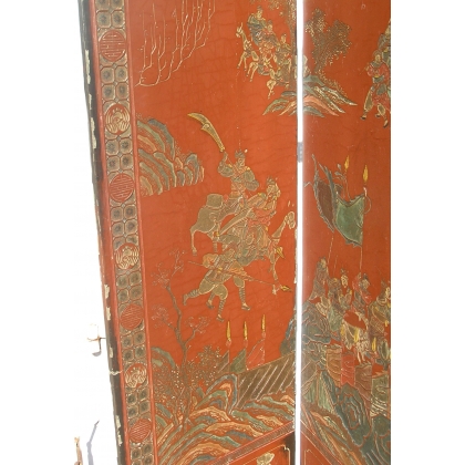 8-panel folding screen. Available from Moinat SA – Antiques and home décor