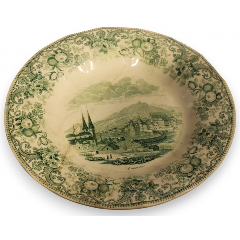 Assiette "Lucerne" en faïence de Nyon