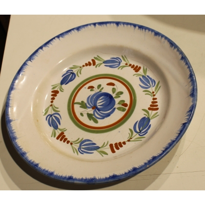 Plat en faïence \"Fleurs bleues\"