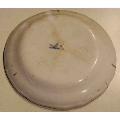 Assiette en faïence \"Au chinois\" signée K