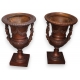 Paire de vases en bronze anses femmes