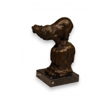 Ours polaire en bronze, socle en marbre noir