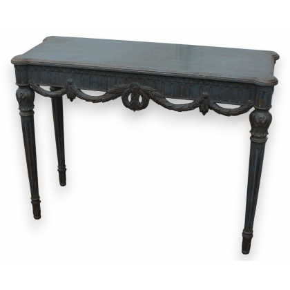 Louis XVI-style console table at  Moinat SA  - Antiques and home décor