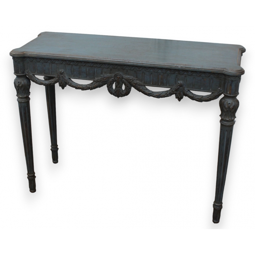 Louis XVI-style console table at  Moinat SA  - Antiques and home décor