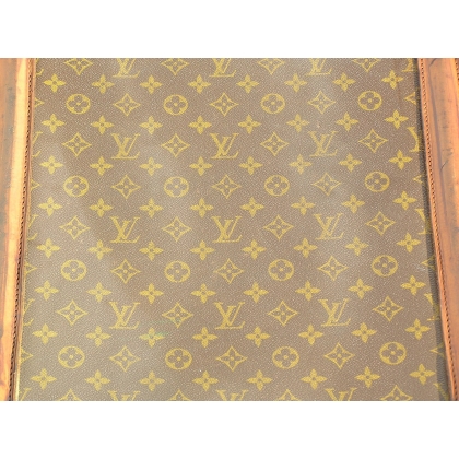 Louis Vuitton suitcase. at  Moinat SA  - Antiques and home décor