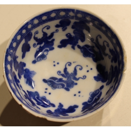 Chinese porcelain bowl, as found, at  Moinat SA  - Antiques and home décor