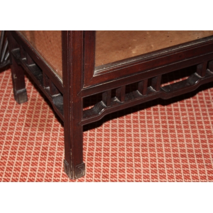 Vitrine chinoise à une porte